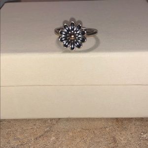 Pandora daisy ring size 7
